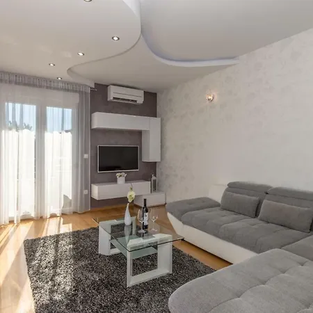 Apartments Prestige Kastela Exterior photo